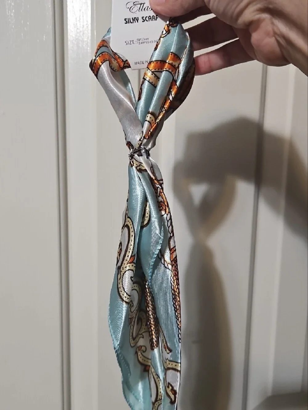 Vera Bradley EUC Clear Cosmetic Bag with Blue Scarf & Gold Bee Keychain